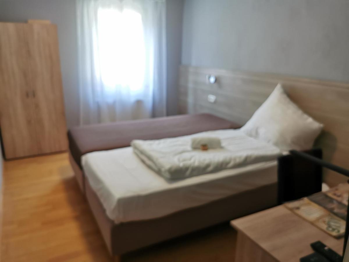Hotel Brunnenhof Wilgartswiesen Esterno foto